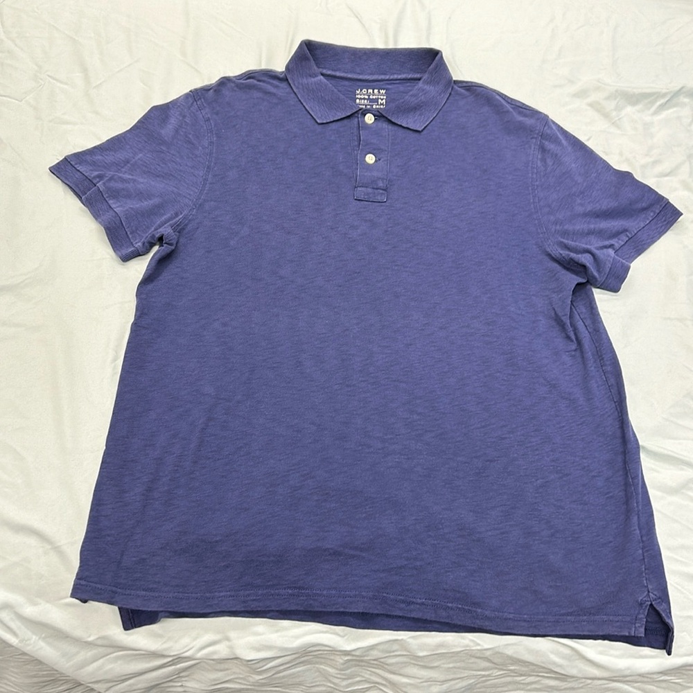 J. Crew Men’s short sleeve polo shirt. 100% washed cotton. Navy blue. Medium